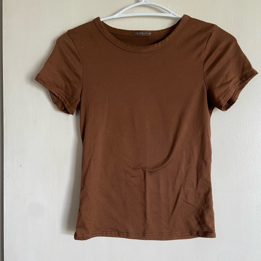 Women's Short Sleeve Crewneck Tee in Brown